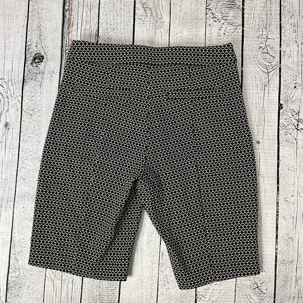 ELLE Bermuda Length Shorts - Picture 2 of 4